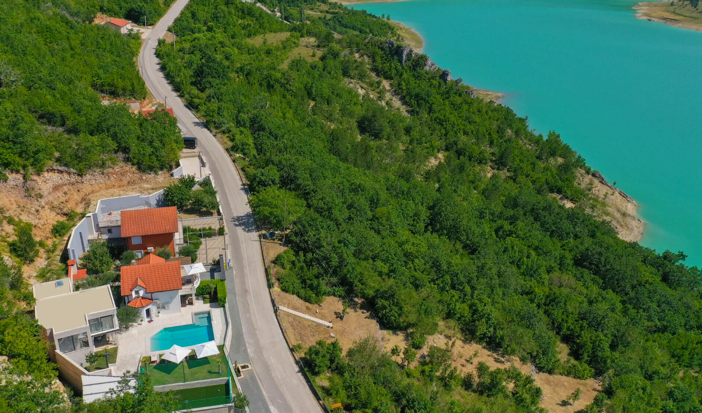 Pogled na Zeleno jezero